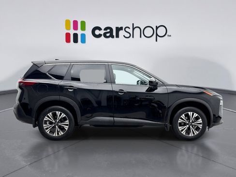 Used 2023 Nissan Rogue SV image 6
