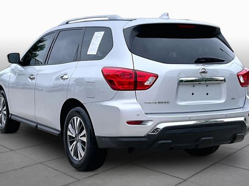 Used 2020 Nissan Pathfinder SV FWD image 12