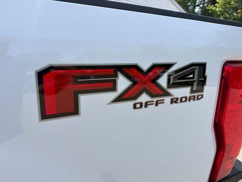 Used 2022 Ford F350 XL w/ Power Equipment Group AWD/4WD image 9