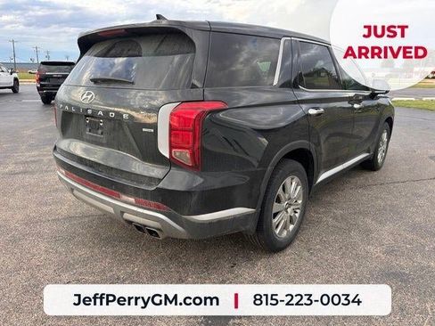 Used 2023 Hyundai Palisade SE w/ Cargo Package AWD/4WD image 6