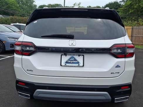 Certified 2023 Honda Pilot Elite image 5