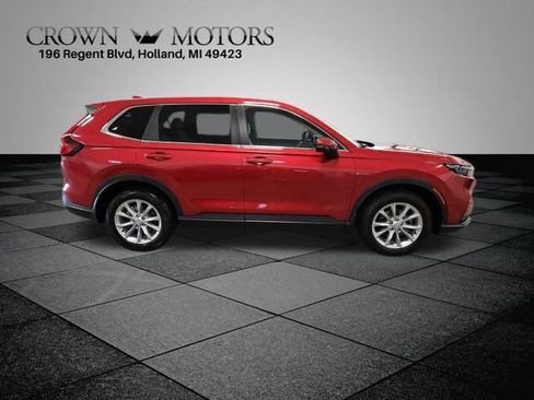 Used 2025 Honda CR-V EX image 2