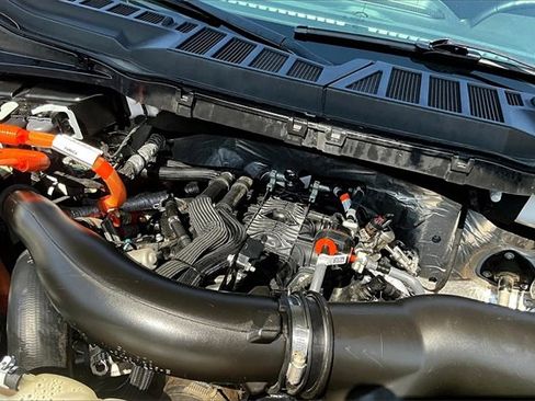 Used 2024 Ford F150 XLT w/ Mobile Office Package image 31