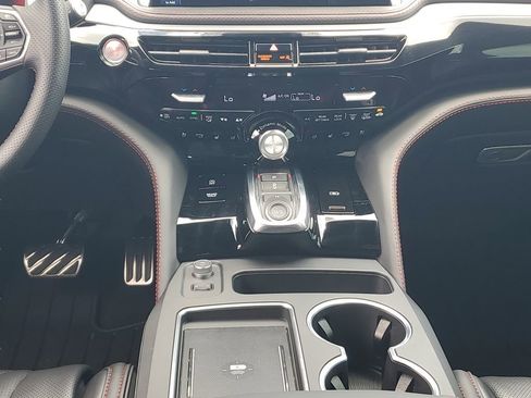 Used 2026 Acura MDX A-Spec image 15