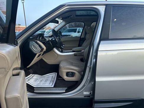 Used 2016 Land Rover Range Rover Sport HSE image 10