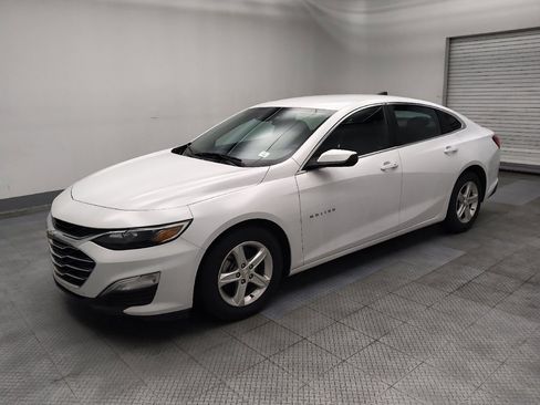Used 2021 Chevrolet Malibu LS w/ Driver Confidence Package II FWD image 2