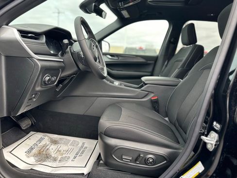 New 2026 Jeep Grand Cherokee Laredo X AWD/4WD image 11