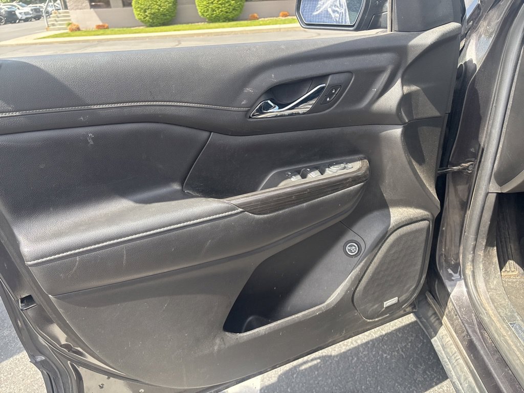 Used 2019 GMC Acadia SLT AWD/4WD image 15