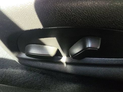 Used 2016 Chevrolet Camaro SS RWD image 17