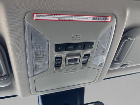 Used 2022 Toyota RAV4 XLE Premium image 24