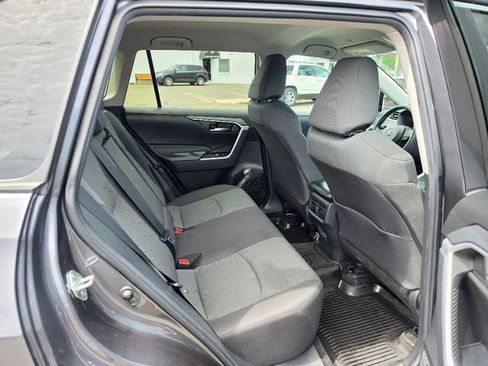 Used 2023 Toyota RAV4 XLE AWD/4WD image 14