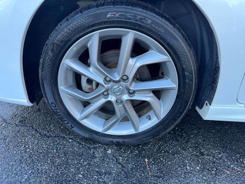 Used 2013 Nissan Sentra SR w/ Driver Pkg image 18