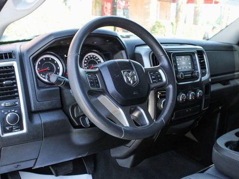 Used 2021 RAM 1500 Classic SLT AWD/4WD image 16