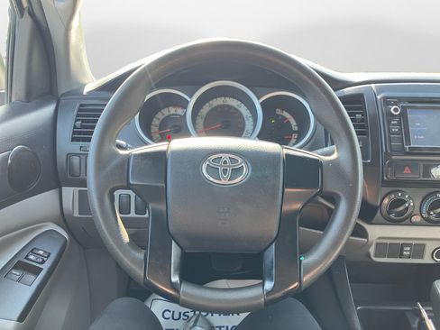 Used 2014 Toyota Tacoma 2WD Access Cab image 13
