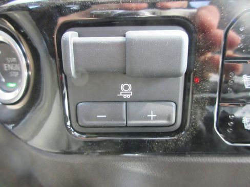 New 2026 GMC Sierra 1500 SLT image 21