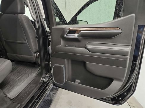 Used 2024 GMC Sierra 1500 Elevation image 36