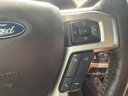 Used 2022 Ford F250 King Ranch w/ King Ranch Ultimate Package AWD/4WD image 19