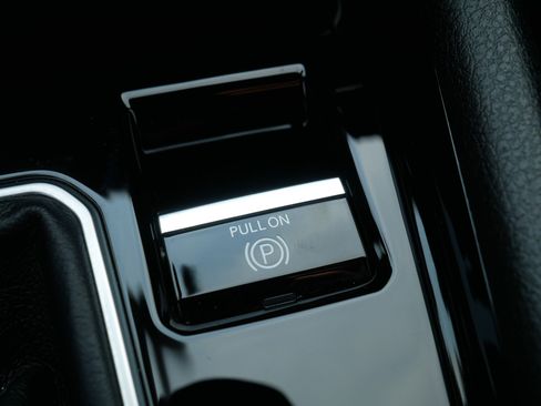 Used 2026 Jeep Compass Limited AWD/4WD image 32