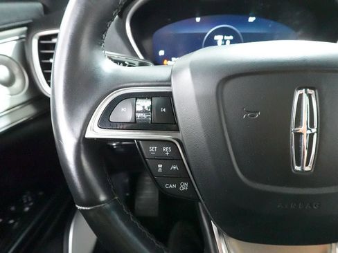 Used 2020 Lincoln Nautilus Reserve AWD/4WD image 13