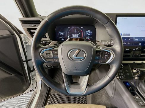 Used 2024 Lexus GX 550 AWD/4WD image 11