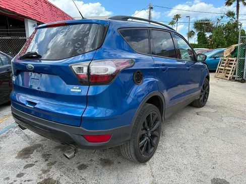 Used 2017 Ford Escape SE w/ SE Sport Appearance Package FWD image 12