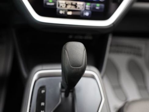 Certified 2024 Subaru Crosstrek 2.0i Premium AWD/4WD image 37