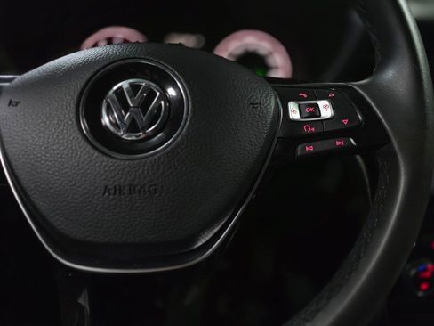 Used 2022 Volkswagen Passat 2.0T image 20