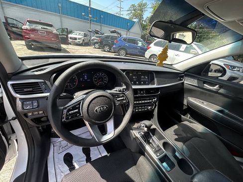 Used 2019 Kia Optima LX FWD image 5