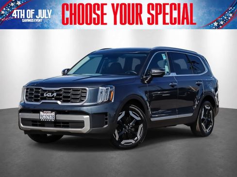 Used 2023 Kia Telluride S w/ S Sunroof Package AWD/4WD image 1