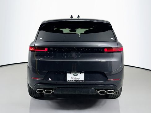 New 2025 Land Rover Range Rover Sport Dynamic SE image 5