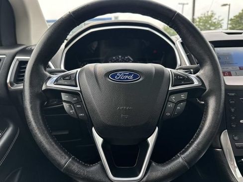 Used 2016 Ford Edge Titanium w/ Equipment Group 302A AWD/4WD image 19