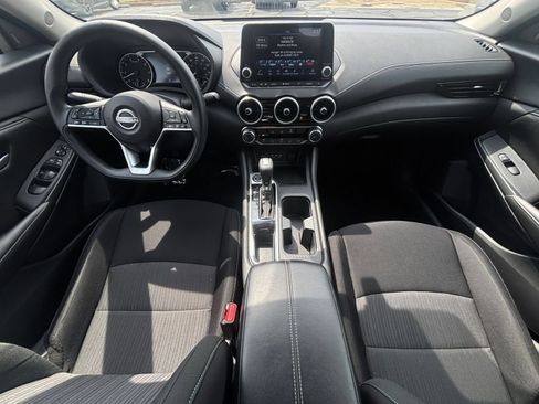 Used 2025 Nissan Sentra SV FWD image 37