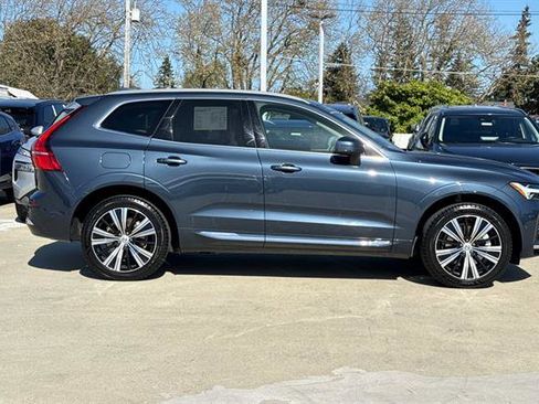 Certified 2023 Volvo XC60 T8 Ultimate image 2