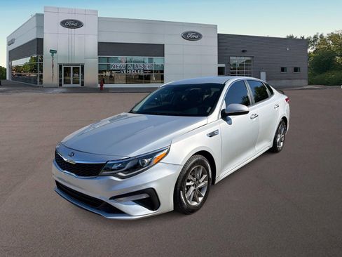 Used 2020 Kia Optima LX FWD image 4