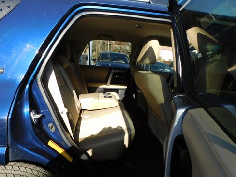 Used 2022 Toyota 4Runner SR5 image 40