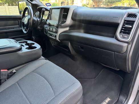 Used 2024 RAM 2500 Tradesman w/ Chrome Appearance Group AWD/4WD image 19