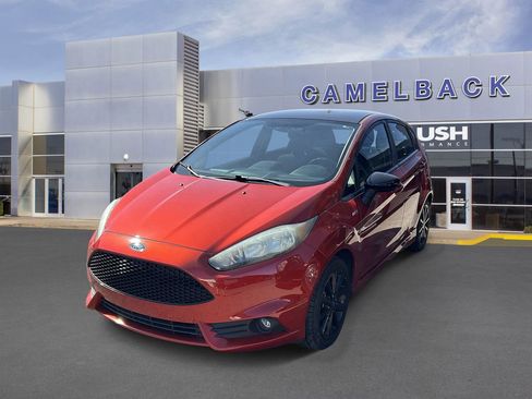 Used 2019 Ford Fiesta ST-Line FWD image 2