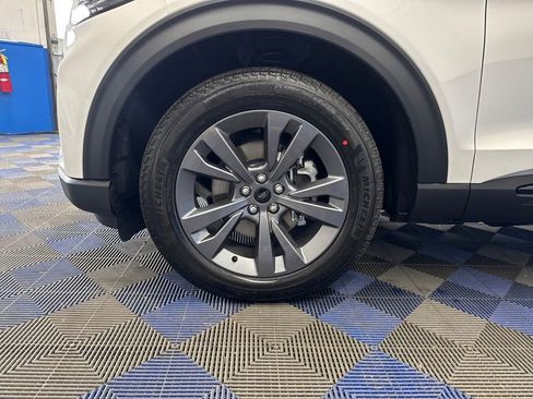 New 2026 Ford Explorer Active AWD/4WD image 27