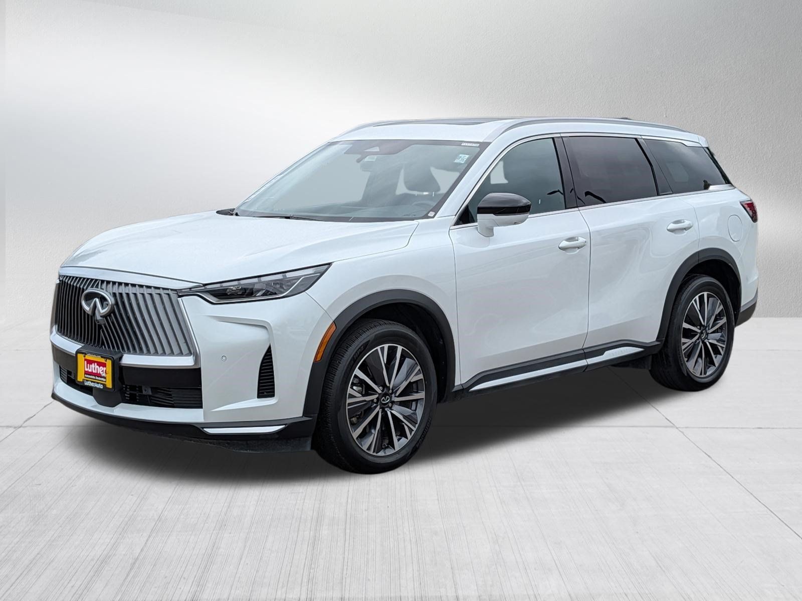 Used 2026 INFINITI QX60 Luxe AWD/4WD image 3