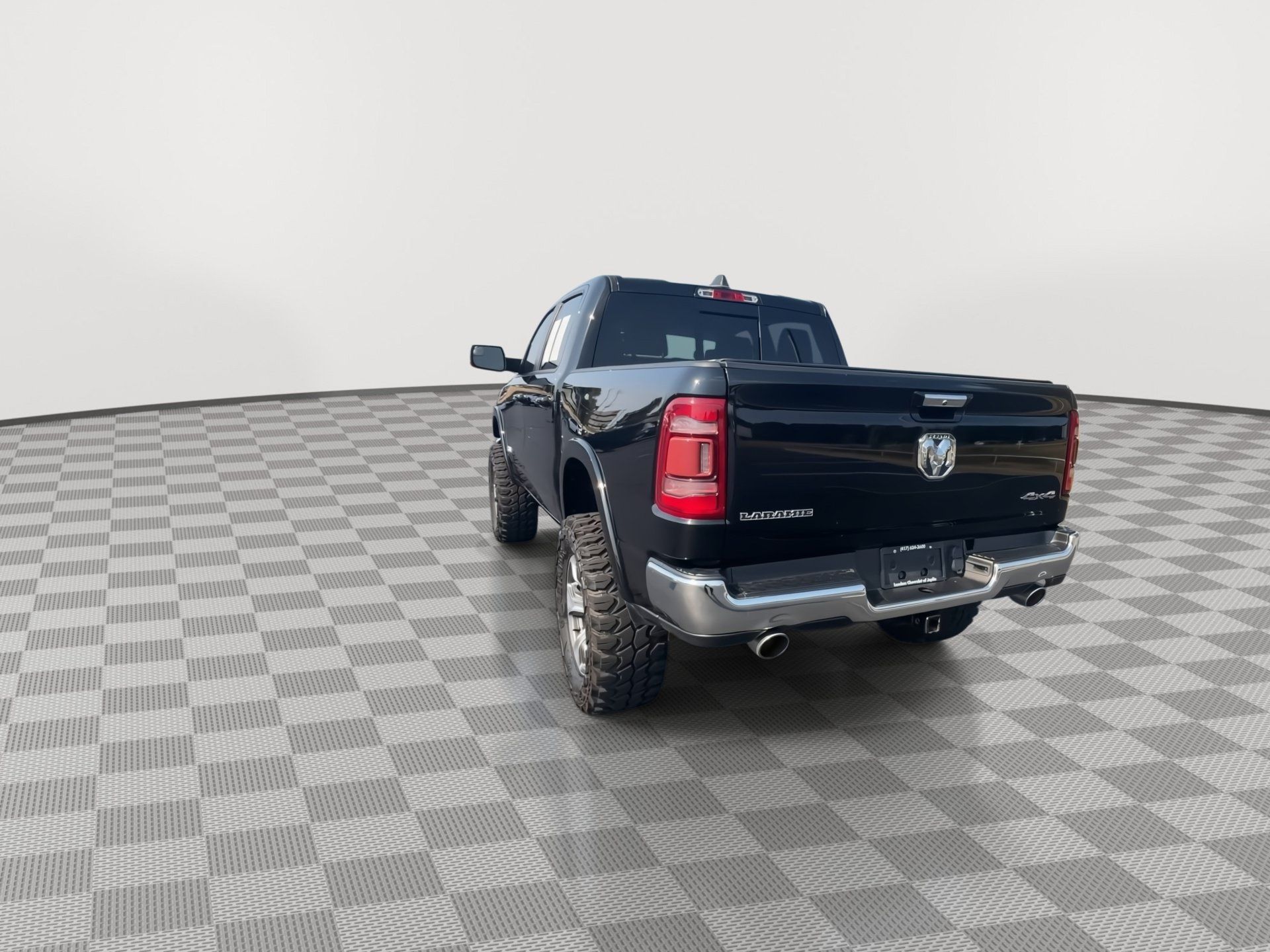 Used 2020 RAM 1500 Laramie AWD/4WD image 7