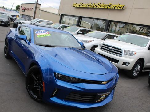 Used 2017 Chevrolet Camaro LT RWD image 34