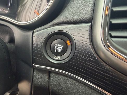Used 2017 Jeep Grand Cherokee Summit AWD/4WD image 19