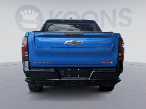 Used 2025 Chevrolet Silverado EV RST AWD/4WD image 15