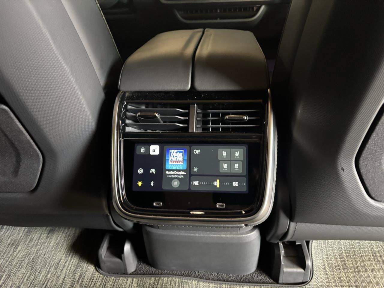 Used 2025 Rivian R1S Adventure Dual AWD/4WD image 21