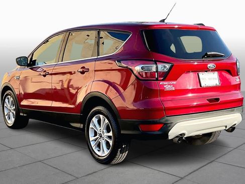 Used 2017 Ford Escape SE image 11