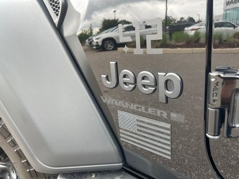 Used 2023 Jeep Wrangler Sport AWD/4WD image 35