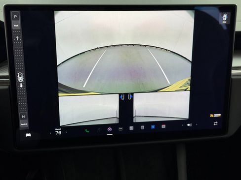 Used 2022 Tesla Model X Plaid image 32