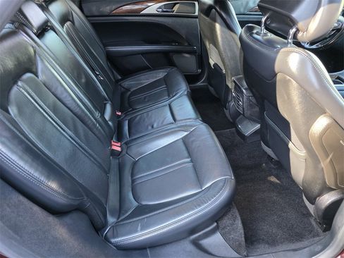 Used 2017 Lincoln MKZ Reserve image 23
