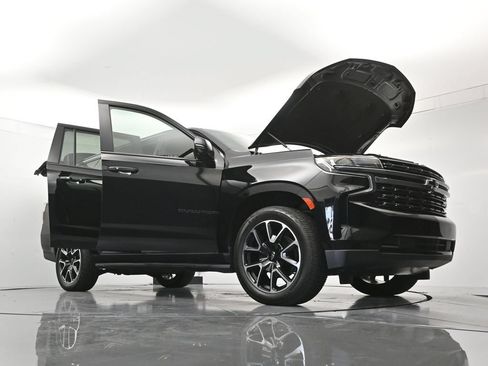 Used 2022 Chevrolet Suburban RST w/ Luxury Package RWD image 54