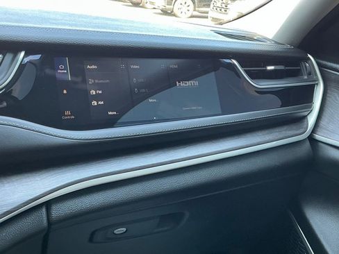 Used 2023 Jeep Grand Cherokee 4WD 4xe w/ Luxury Tech Group II image 50